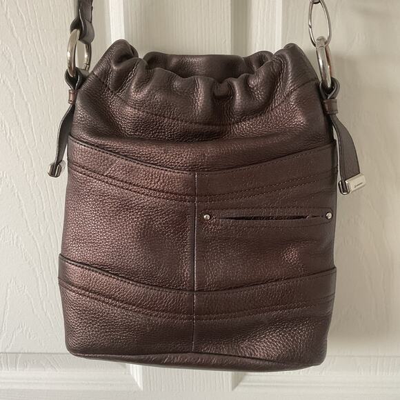 B. Makowsky Brown Leather Bucket Bag Drawstring Metallic Convertible 2000s - Picture 3 of 4
